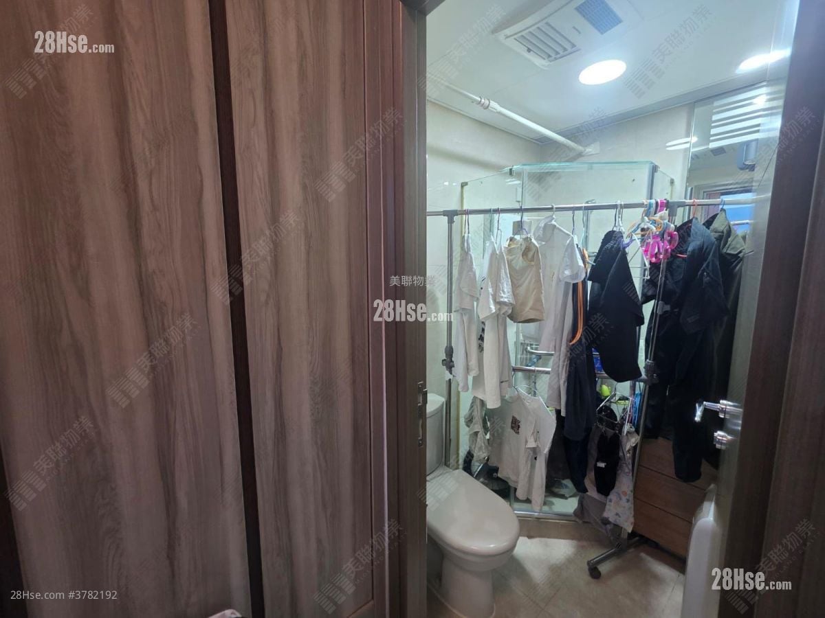 Indihome Sell 3 Bedrooms , 2 Bathrooms 538 ft²