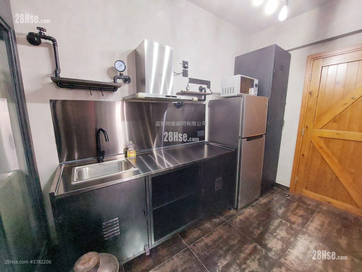 宝灵大厦 租盘 3 房 , 2 浴室 445 平方尺