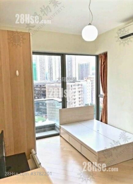 The Met. Focus Sell 240 ft²