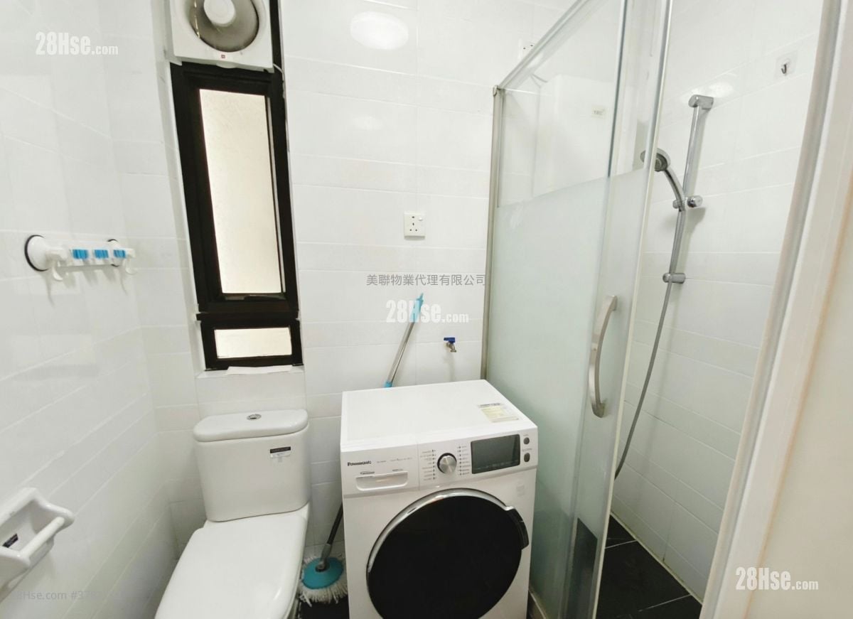 Luk Yeung Sun Chuen Sell 2 Bedrooms 451 ft²