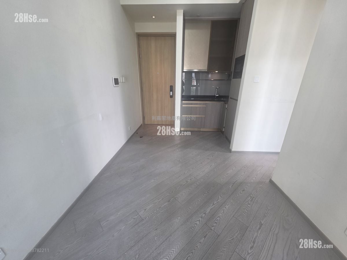 晟林 租盘 2 房 , 1 浴室 400 平方尺