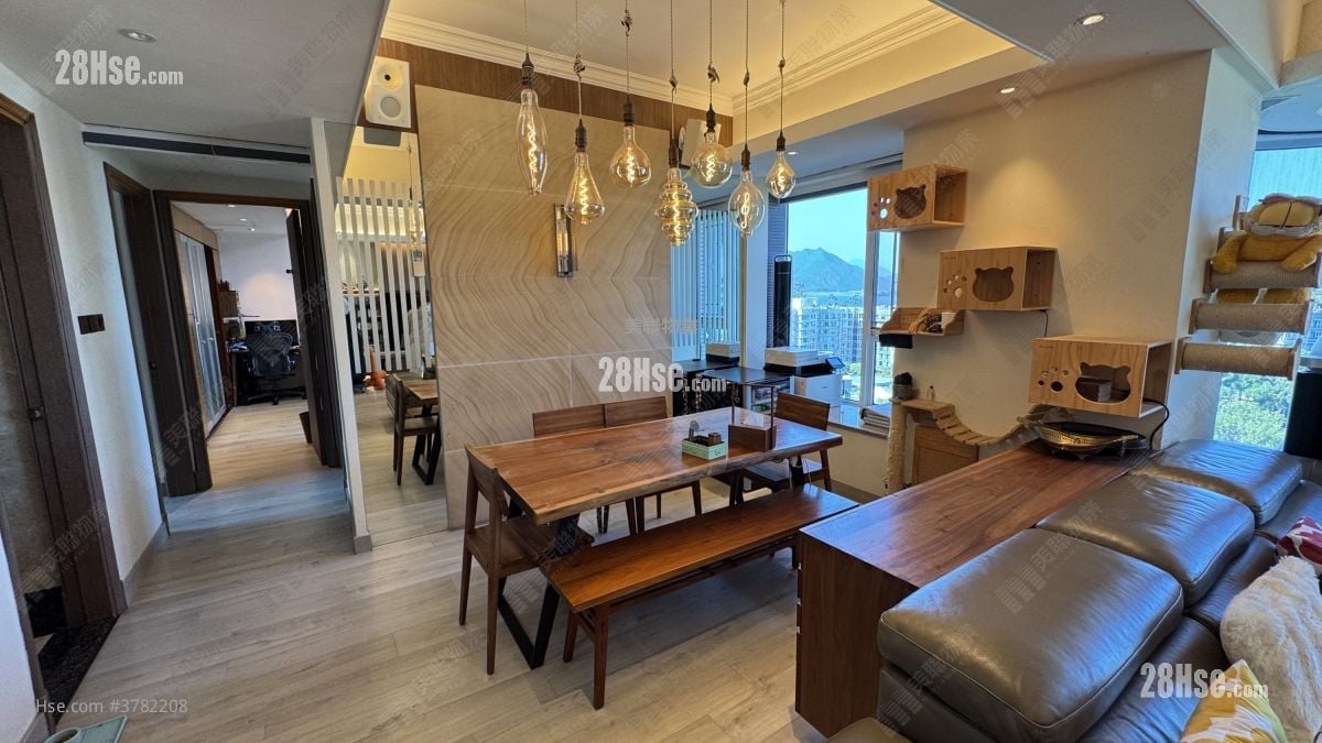 Symphony Bay Sell 4 Bedrooms , 3 Bathrooms 1,326 ft²