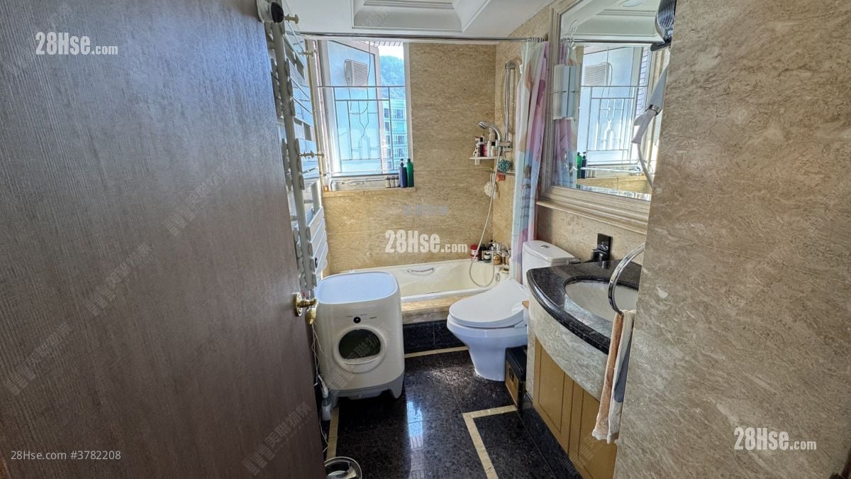 Symphony Bay Sell 4 Bedrooms , 3 Bathrooms 1,326 ft²