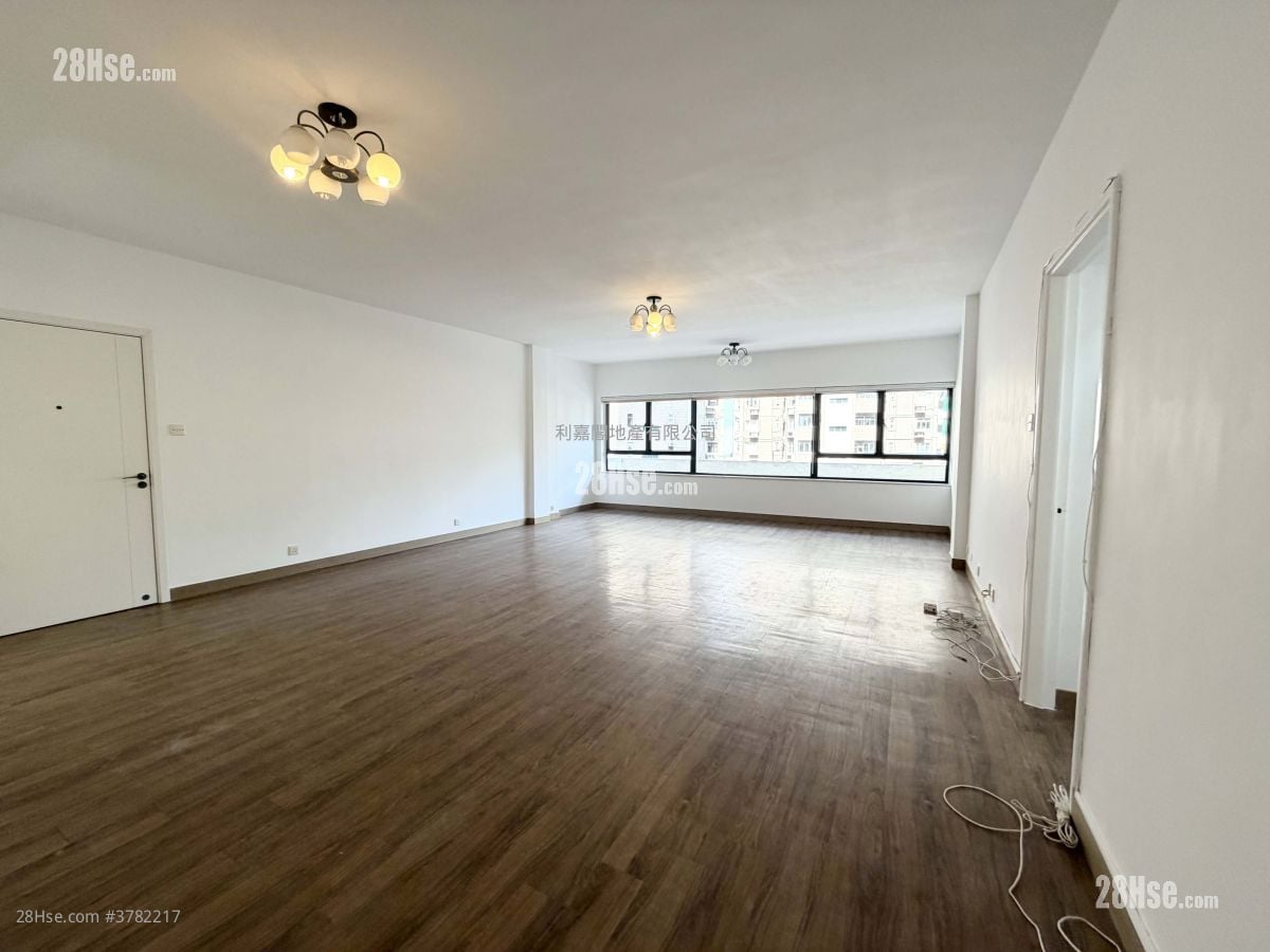 峰景大厦 租盘 3 房 , 3 浴室 1,658 平方尺