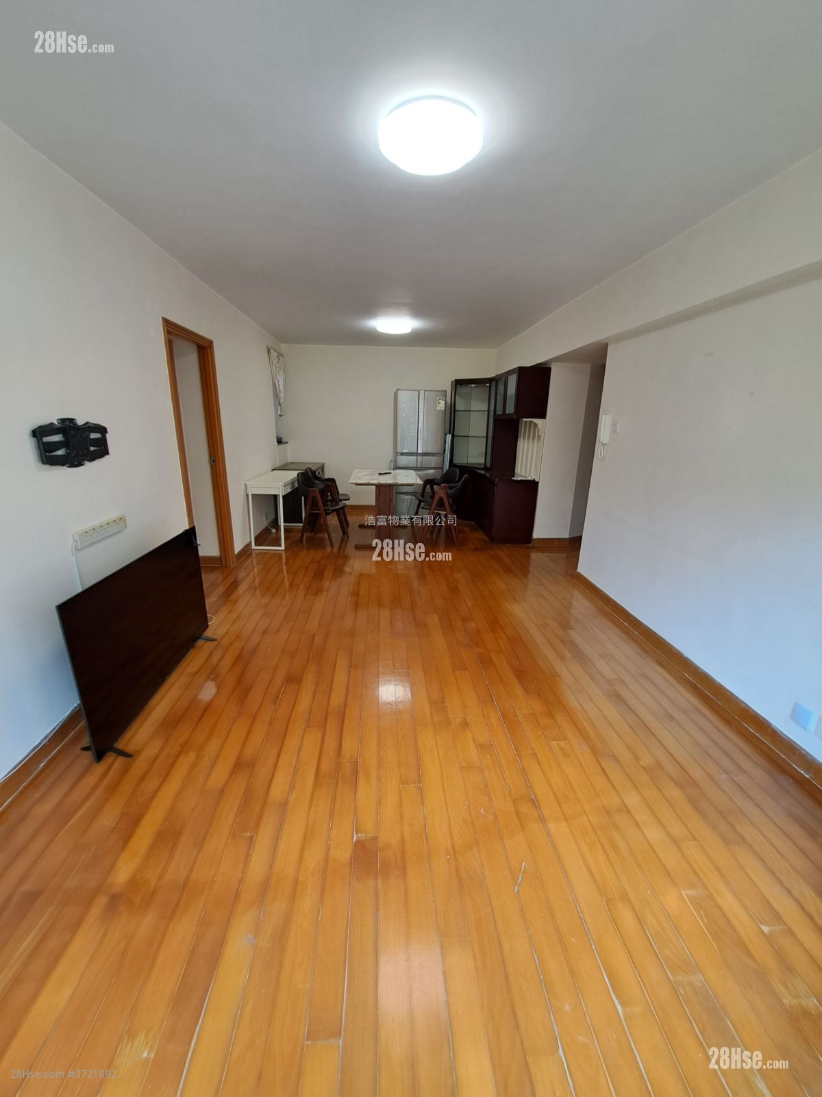 Mount Parker Lodge Sell 3 Bedrooms , 2 Bathrooms 872 ft²