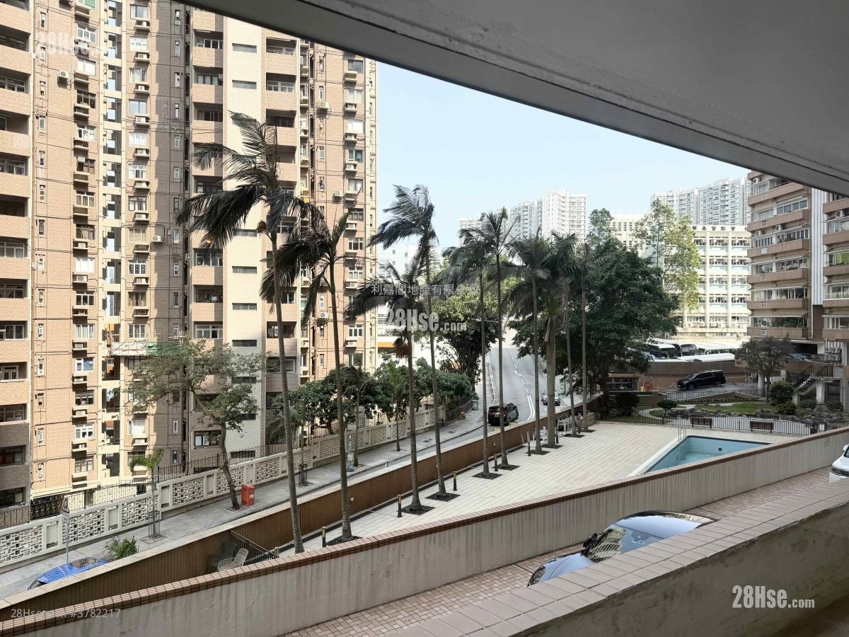 峰景大厦 租盘 3 房 , 3 浴室 1,658 平方尺