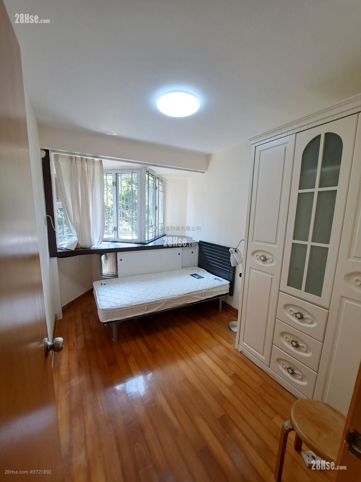 Mount Parker Lodge Sell 3 Bedrooms , 2 Bathrooms 872 ft²