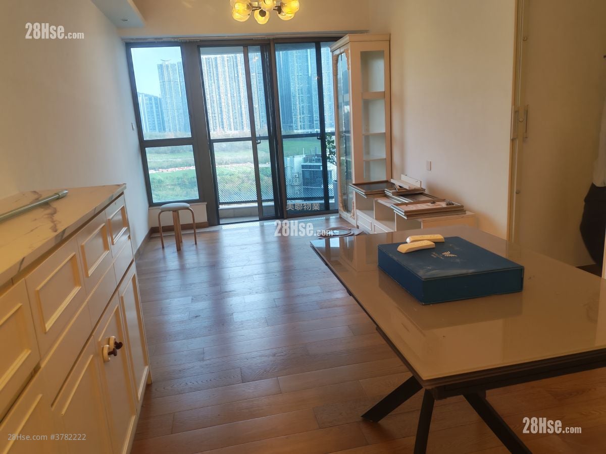 The Papillons Rental 3 Bedrooms , 2 Bathrooms 882 ft²