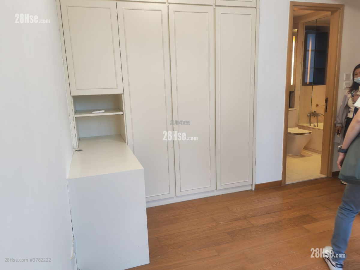 The Papillons Rental 3 Bedrooms , 2 Bathrooms 882 ft²