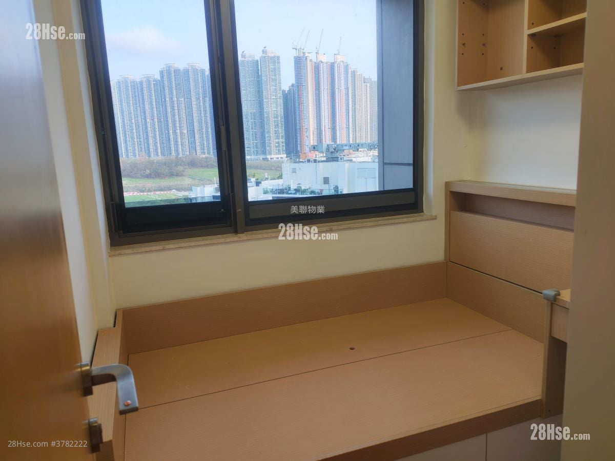 The Papillons Rental 3 Bedrooms , 2 Bathrooms 882 ft²