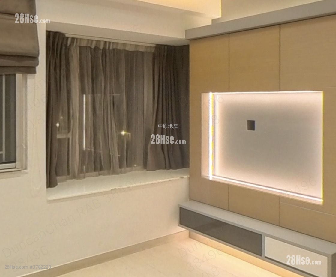 Tai Po Centre Sell 2 Bedrooms , 1 Bathroom 451 ft²