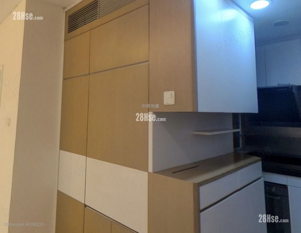 Tai Po Centre Sell 2 Bedrooms , 1 Bathroom 451 ft²