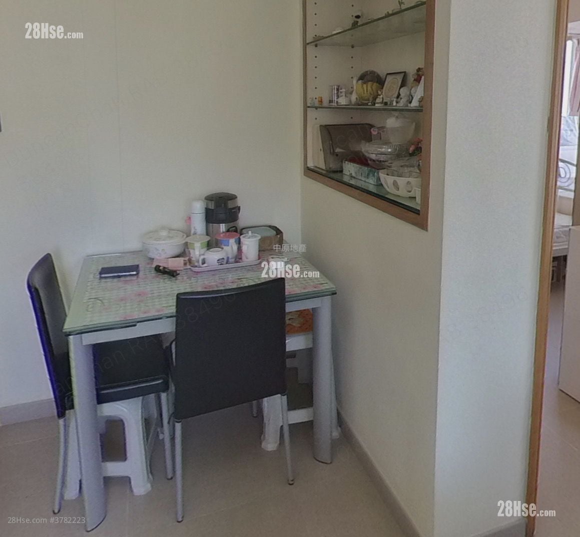 Tai Po Centre Sell 2 Bedrooms , 1 Bathroom 451 ft²