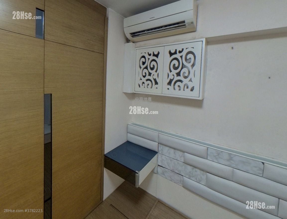 Tai Po Centre Sell 2 Bedrooms , 1 Bathroom 451 ft²