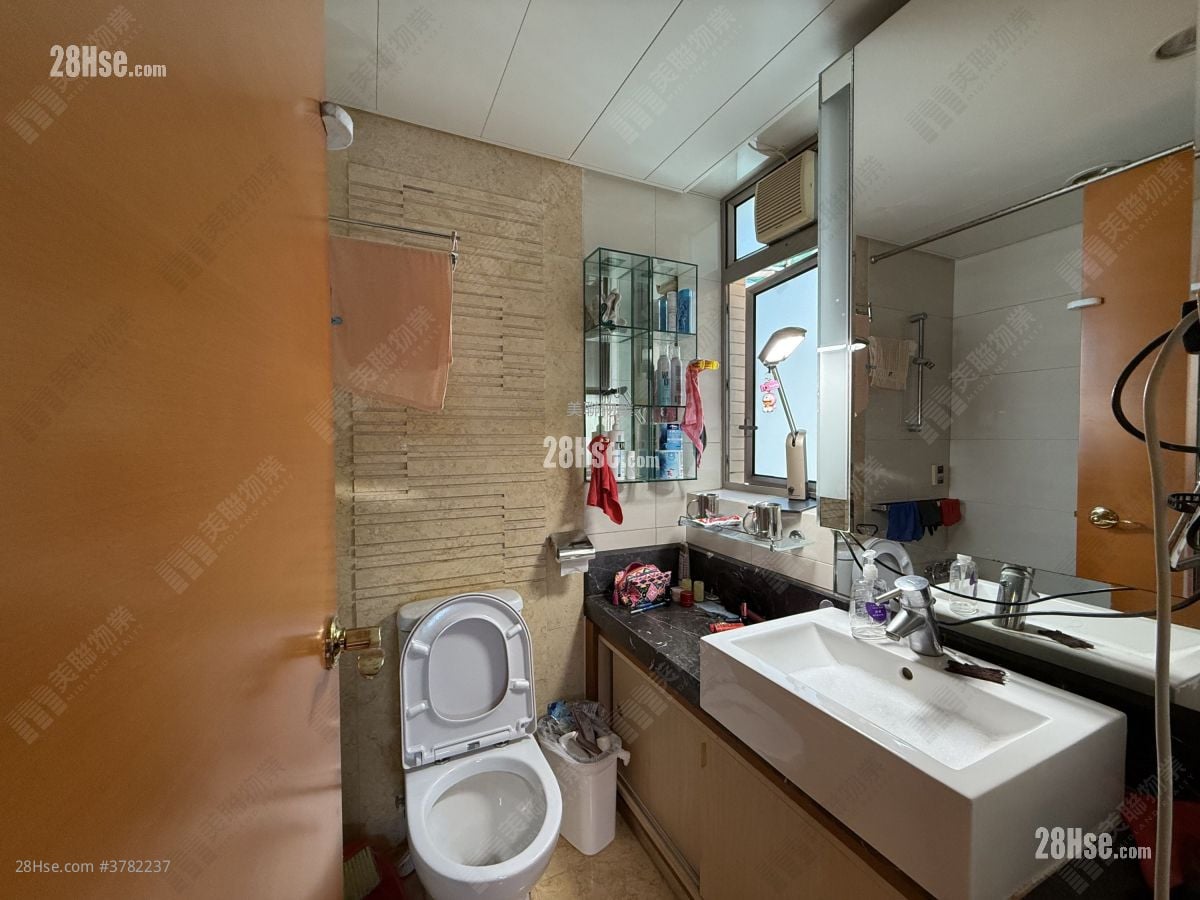 银湖天峰 售盘 2 房 , 1 浴室 558 平方尺