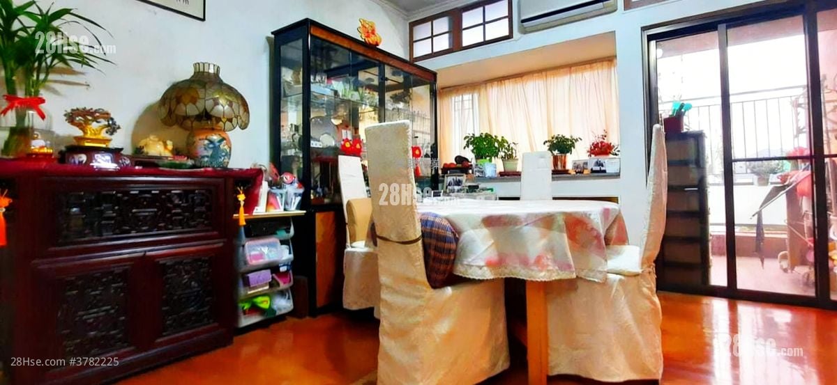 Cloudview Mansion Sell 3 Bedrooms , 1 Bathroom 1,204 ft²