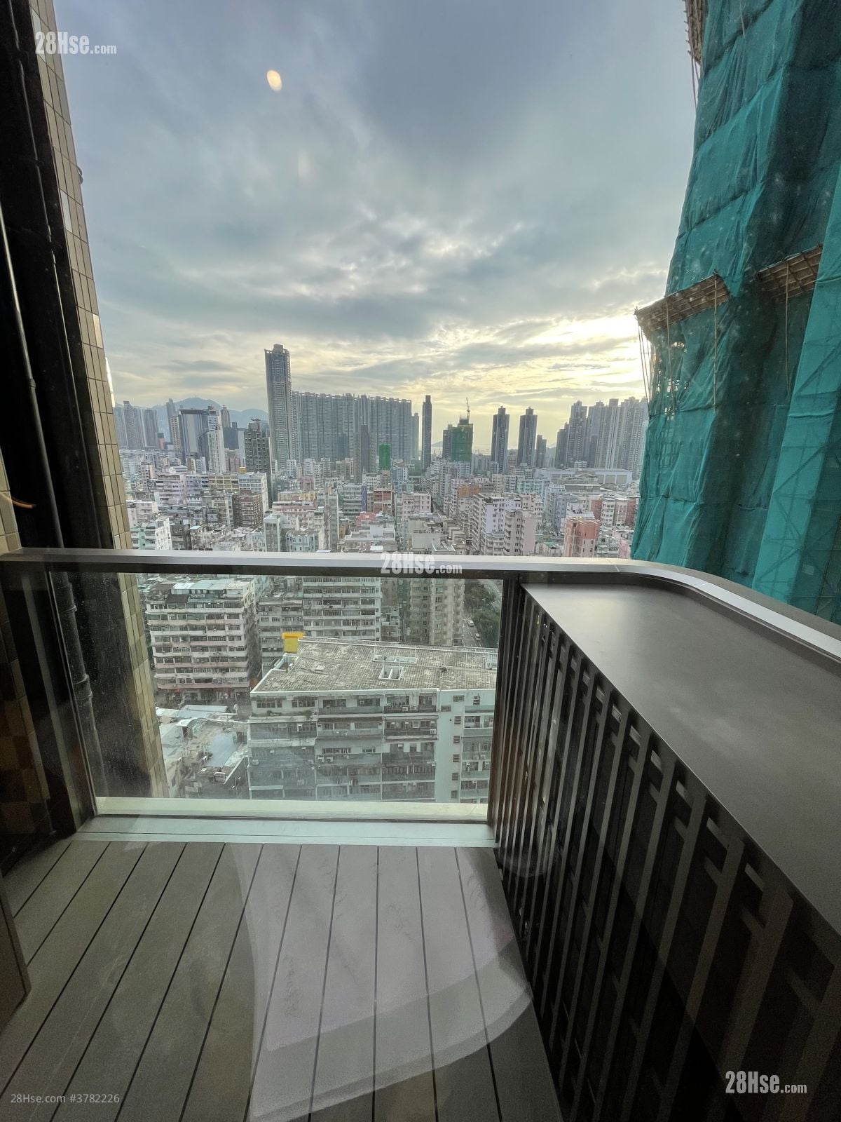 Belgravia Place 售盘 2 房 , 1 浴室 351 平方尺