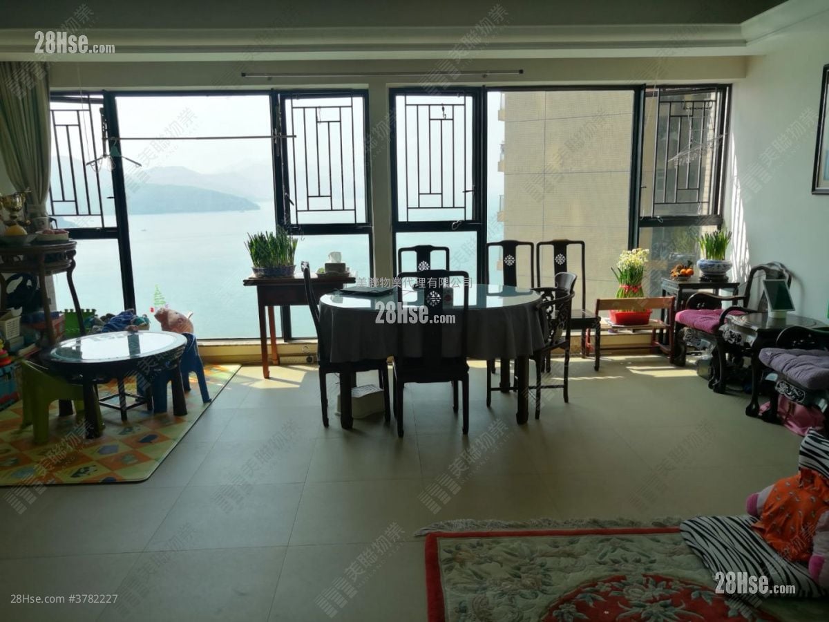 Ocean Pointe Sell 653 ft²