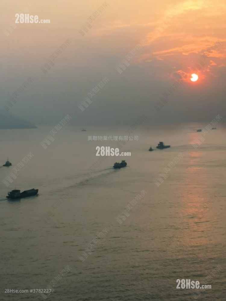 Ocean Pointe Sell 653 ft²