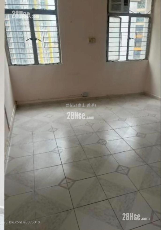 Tung Tau (Ii) Estate Sell Studio , 1 Bathroom 357 ft²