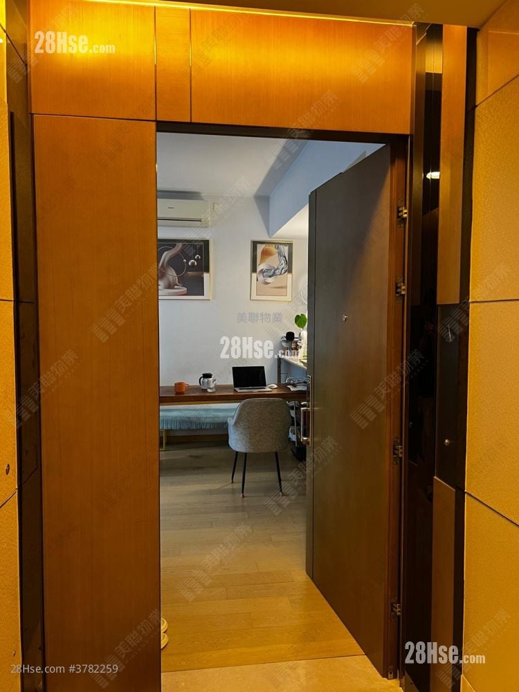 The Austin Sell 3 Bedrooms 899 ft²