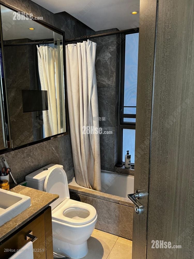 The Austin Sell 3 Bedrooms 899 ft²