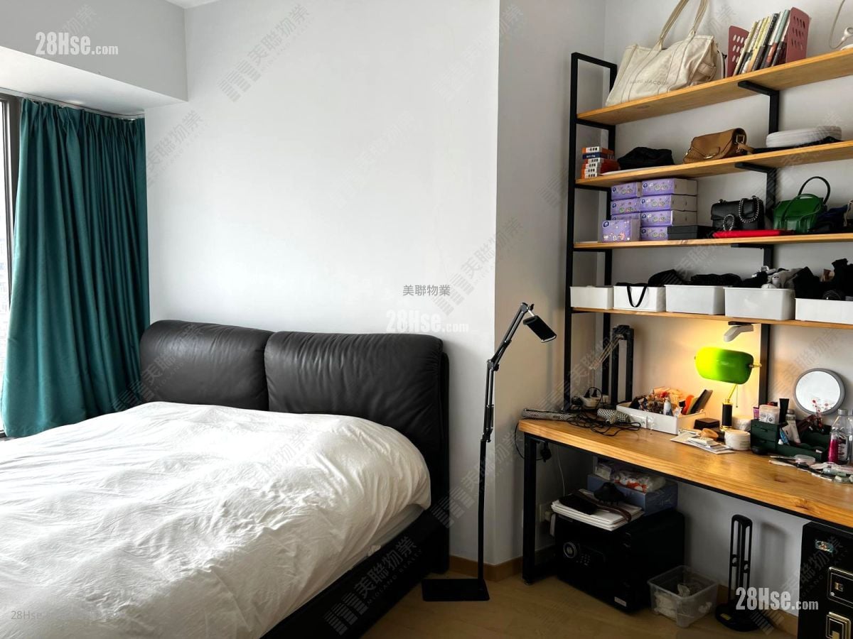 The Austin Sell 3 Bedrooms 899 ft²