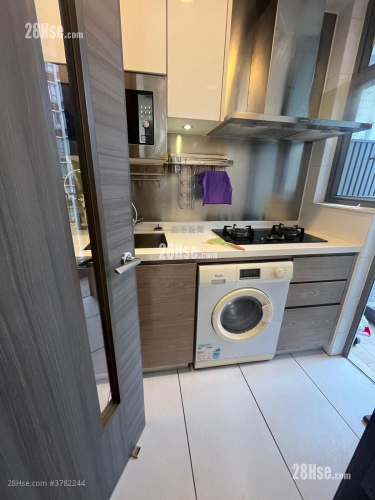 Heya Crystal Rental 2 Bedrooms , 1 Bathroom 498 ft²