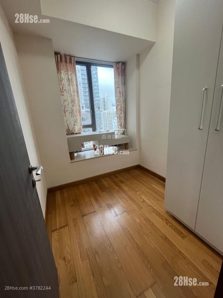 Heya Crystal Rental 2 Bedrooms , 1 Bathroom 498 ft²