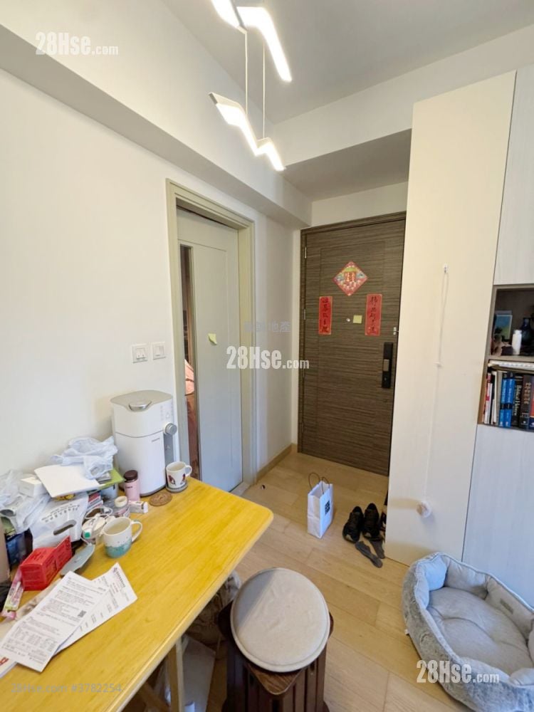 Napa Sell 2 Bedrooms , 1 Bathroom 512 ft²