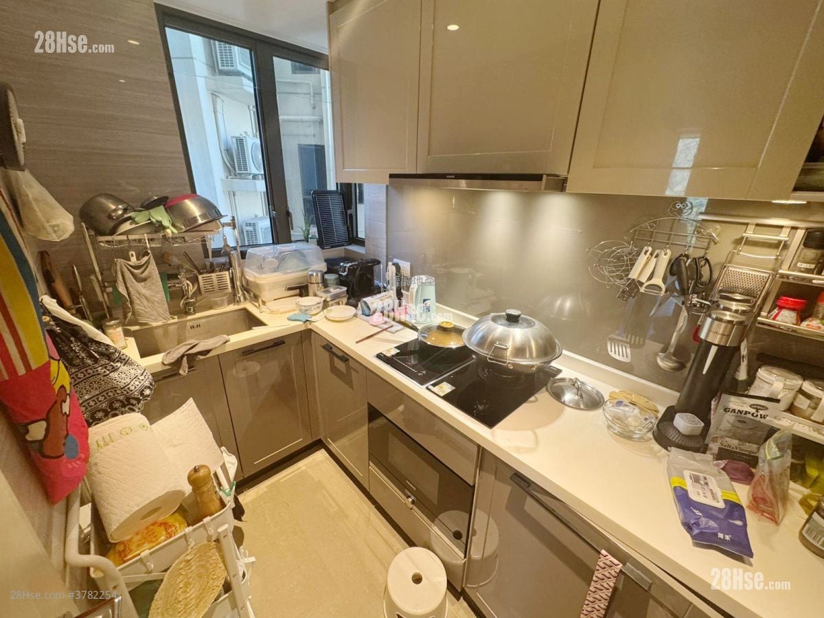 Napa Sell 2 Bedrooms , 1 Bathroom 512 ft²