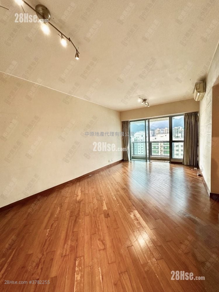 御龙山 租盘 3 房 , 2 浴室 1,016 平方尺