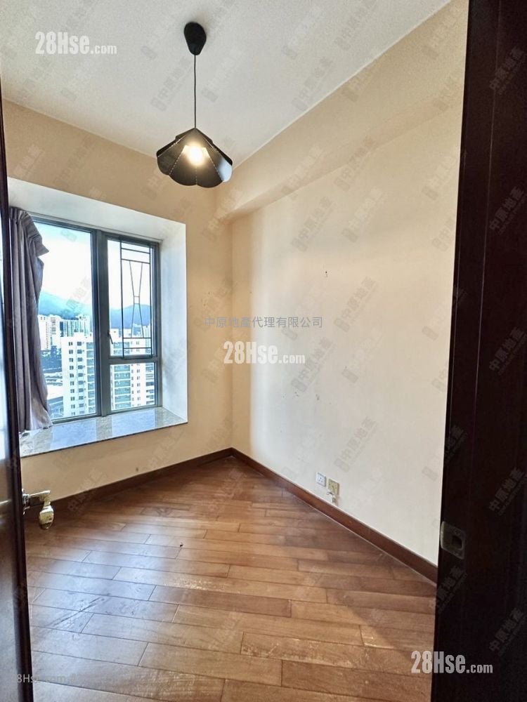 御龙山 租盘 3 房 , 2 浴室 1,016 平方尺