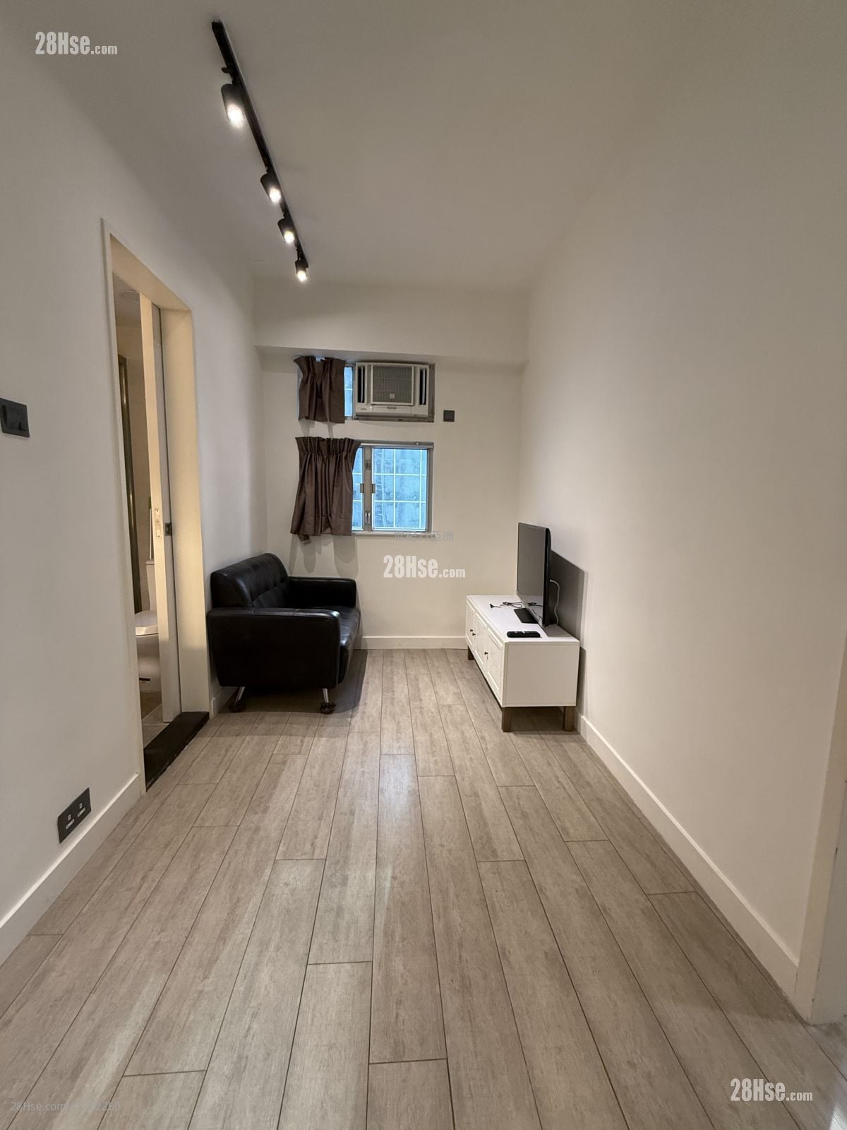 Dandenong Mansion Sell 1 Bedroom , 1 Bathroom 271 ft²