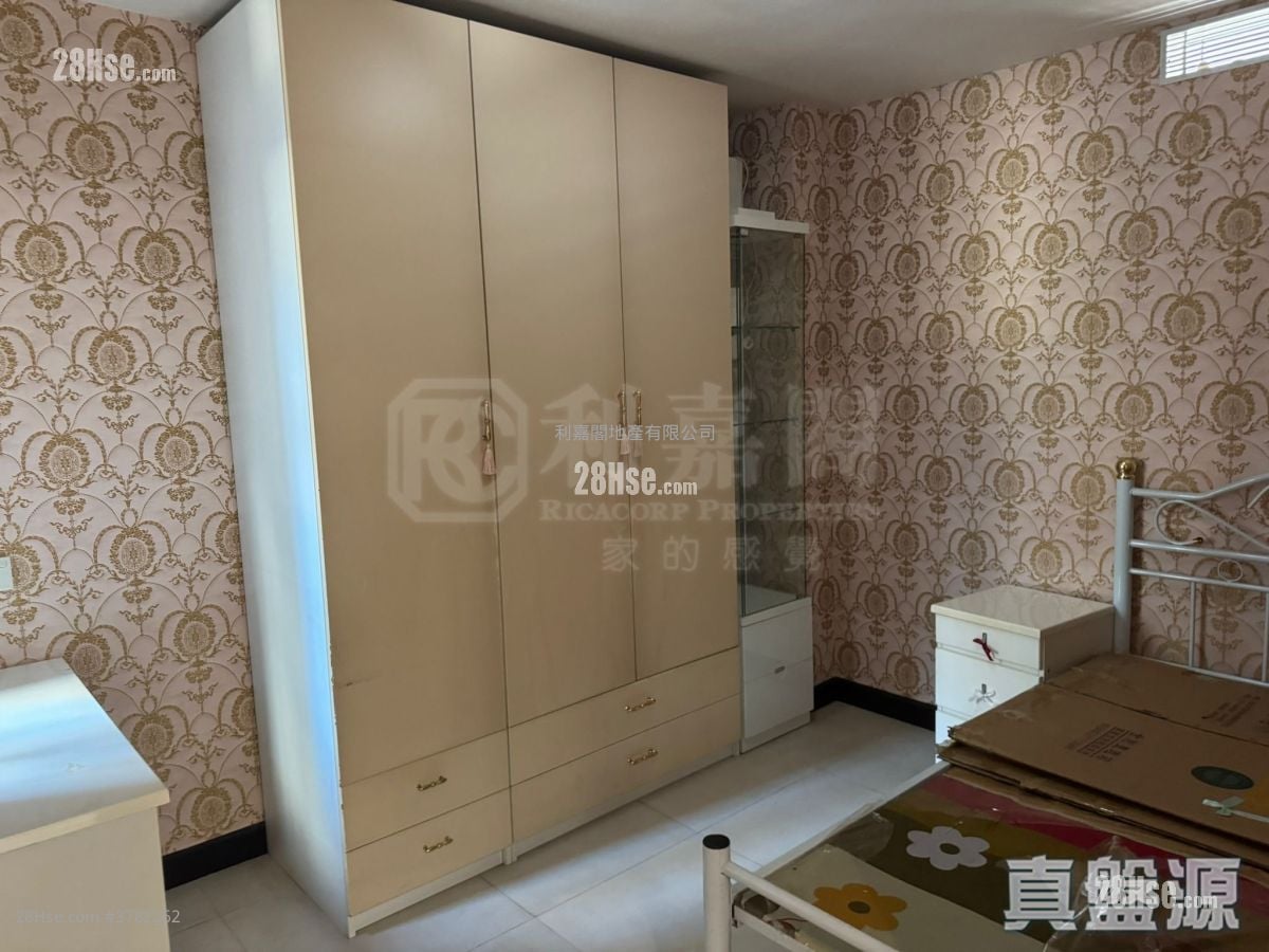 美孚新邨 售盘 4 房 1,327 平方尺