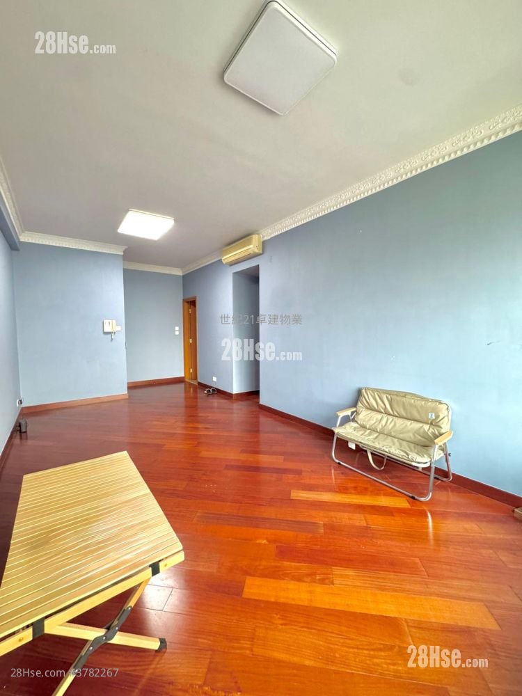 The Arch Rental 3 Bedrooms , 2 Bathrooms 871 ft²