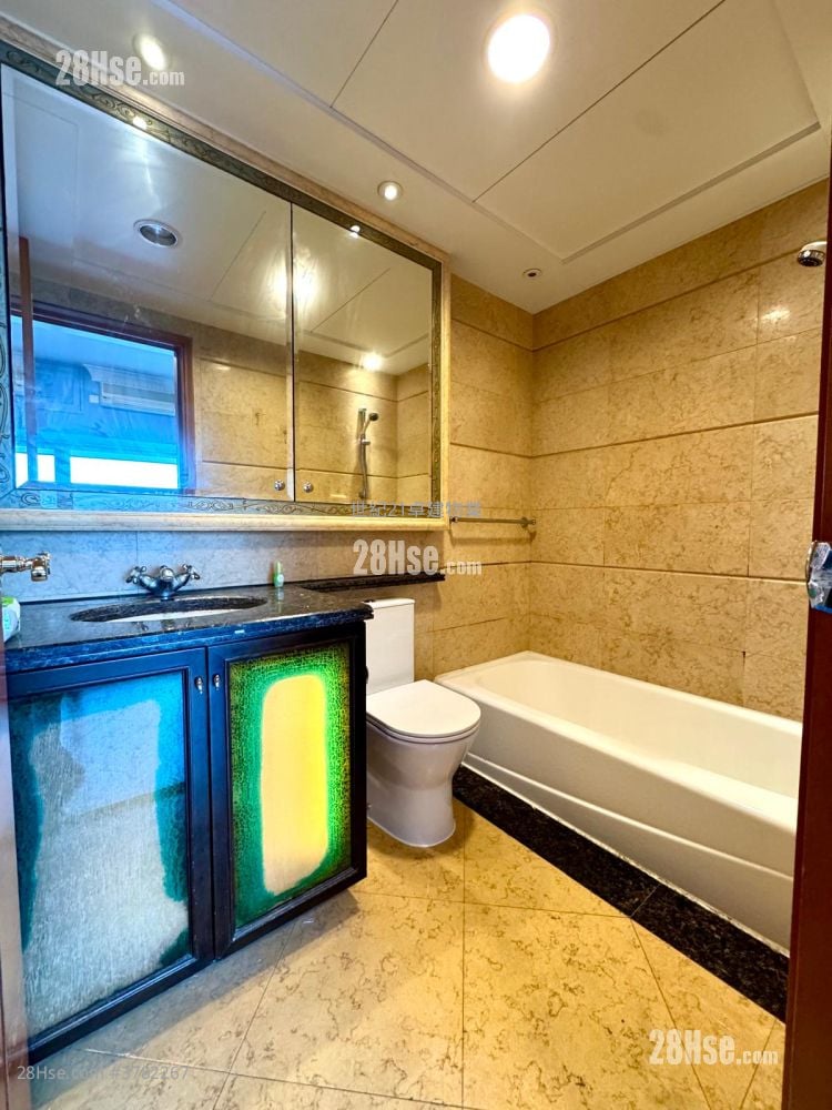 The Arch Rental 3 Bedrooms , 2 Bathrooms 871 ft²