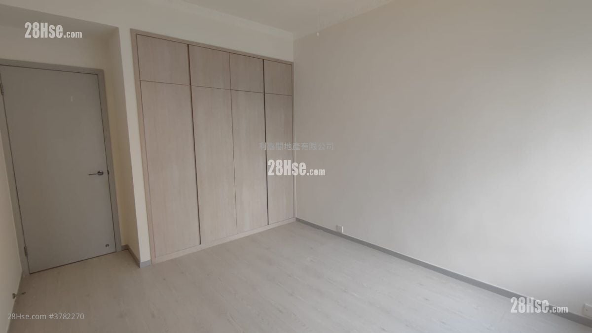 Cavendish Heights Sell 3 Bedrooms , 2 Bathrooms 1,507 ft²