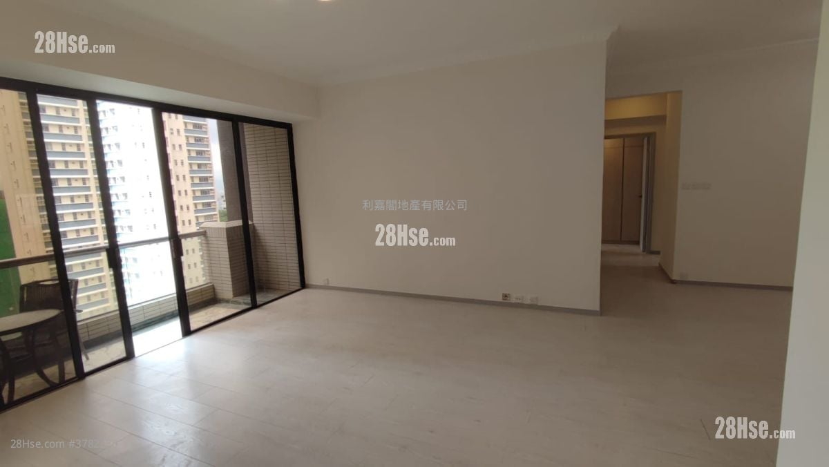 Cavendish Heights Sell 3 Bedrooms , 2 Bathrooms 1,507 ft²