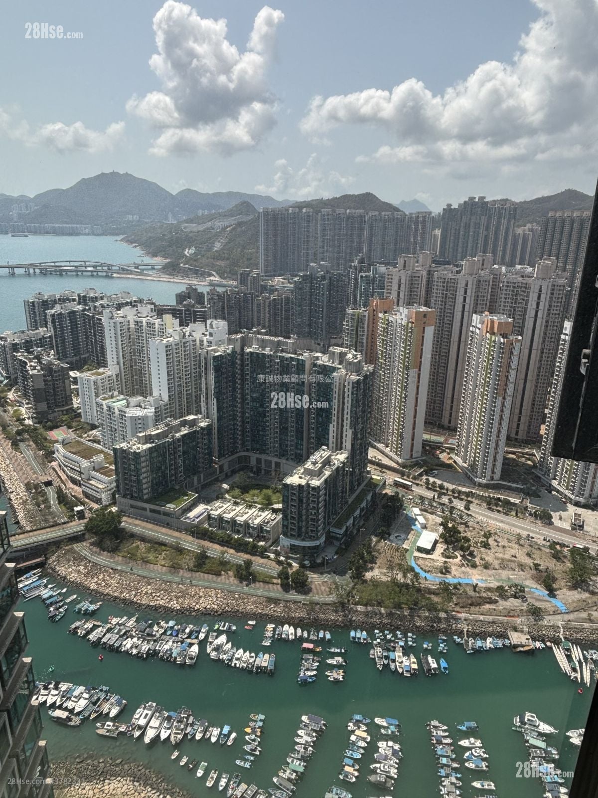 Oscar By The Sea Rental 2 Bedrooms , 1 Bathroom 533 ft²