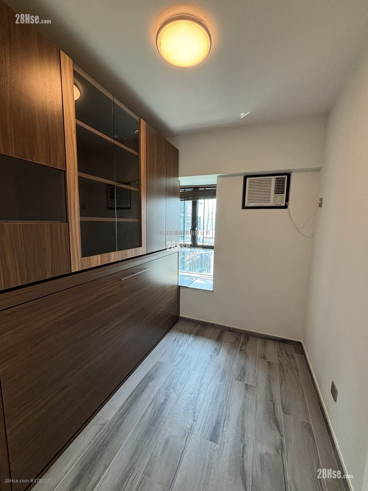 Oscar By The Sea Rental 2 Bedrooms , 1 Bathroom 533 ft²