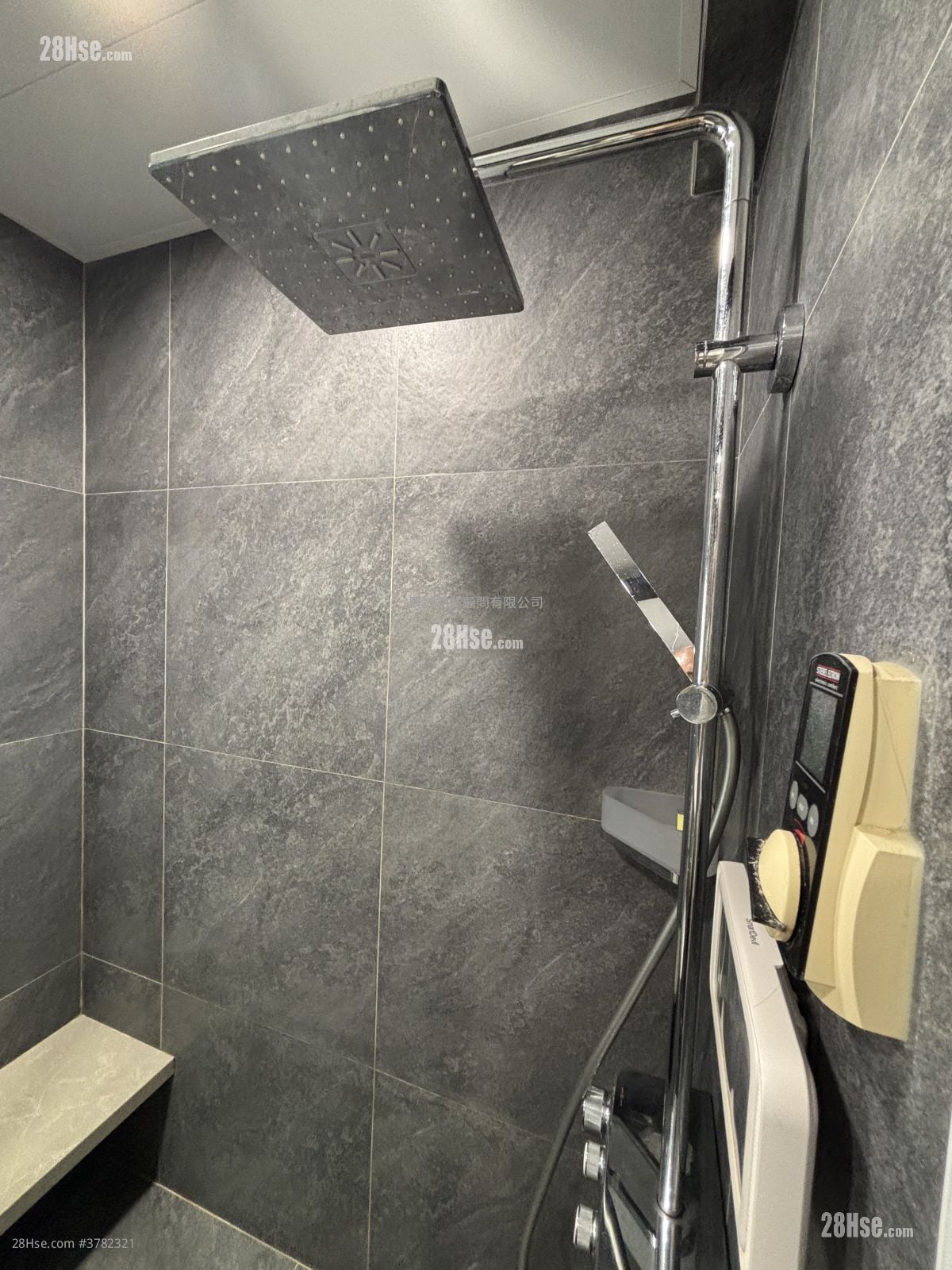 Oscar By The Sea Rental 2 Bedrooms , 1 Bathroom 533 ft²