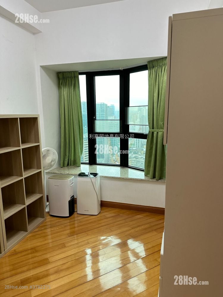 礼顿山 售盘 3 房 1,087 平方尺