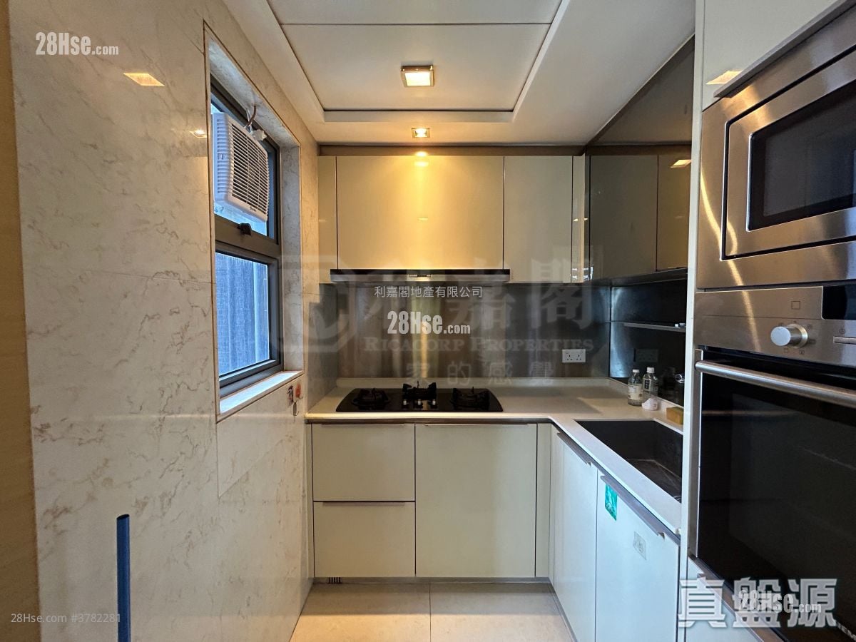 Residence誉88 售盘 3 房 663 平方尺