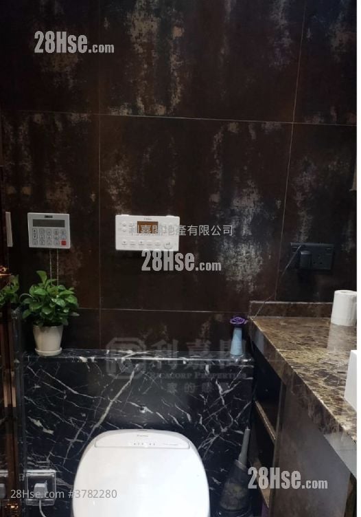 Hoi Lok Court Sell 2 Bedrooms 482 ft²