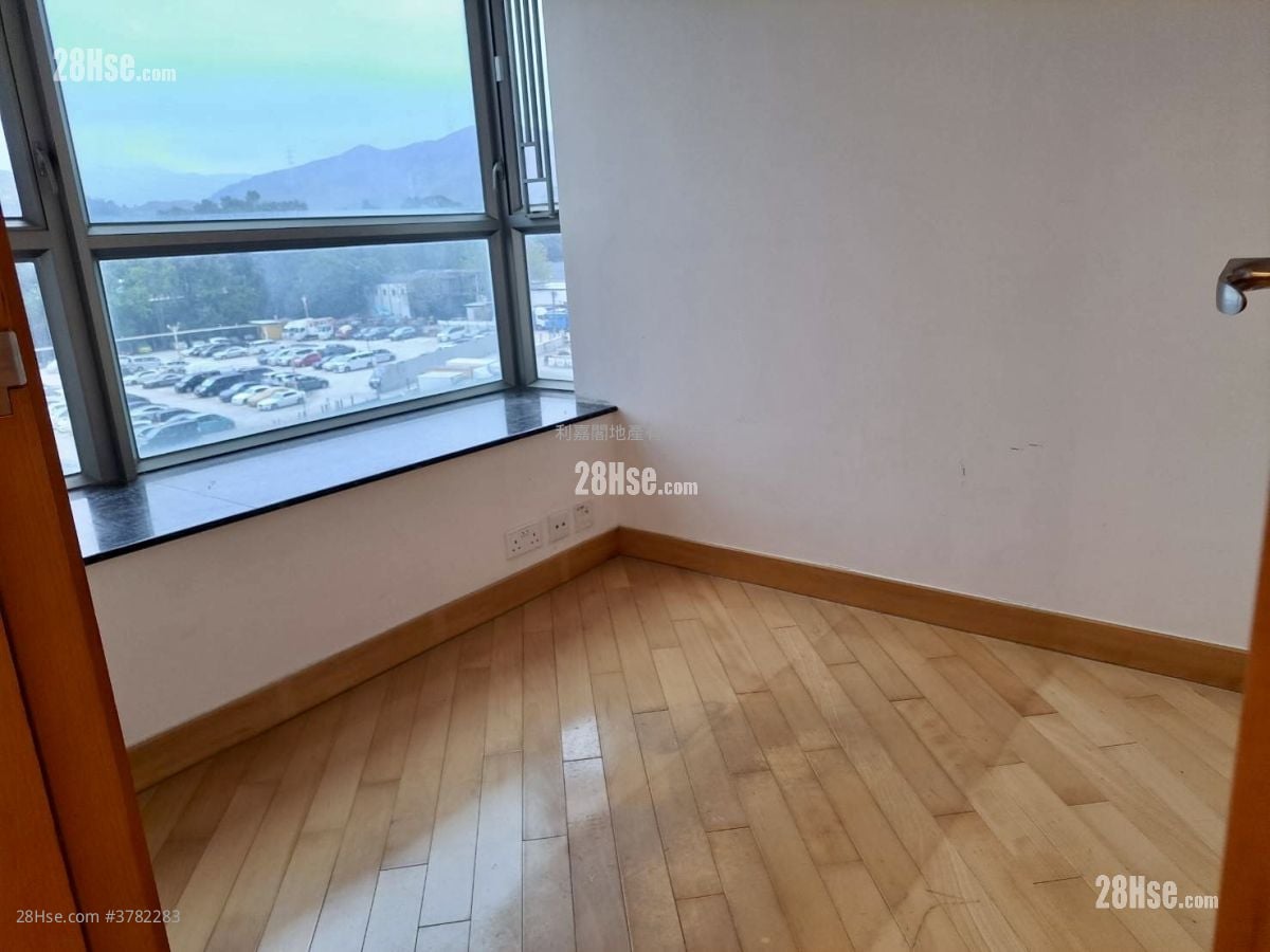 Yoho Town Sell 2 Bedrooms , 1 Bathroom 393 ft²