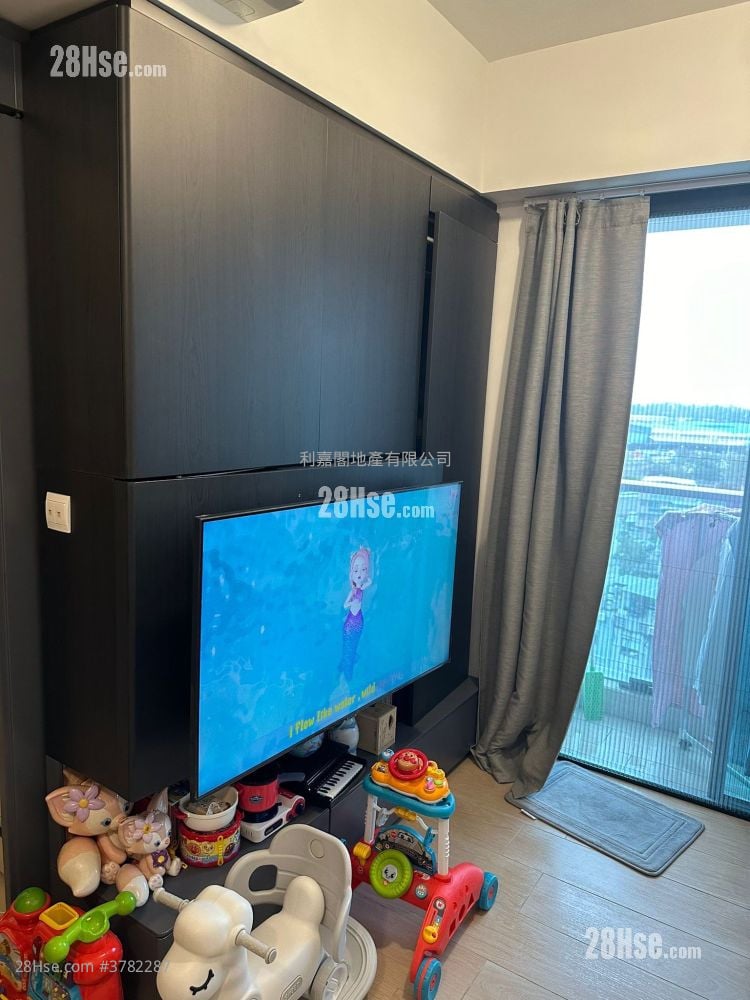 峻峦 售盘 2 房 , 1 浴室 405 平方尺