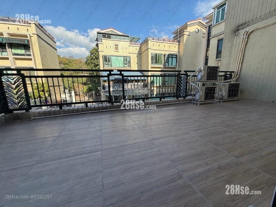 Villa Pinada House Sell 2 Bedrooms 589 ft²