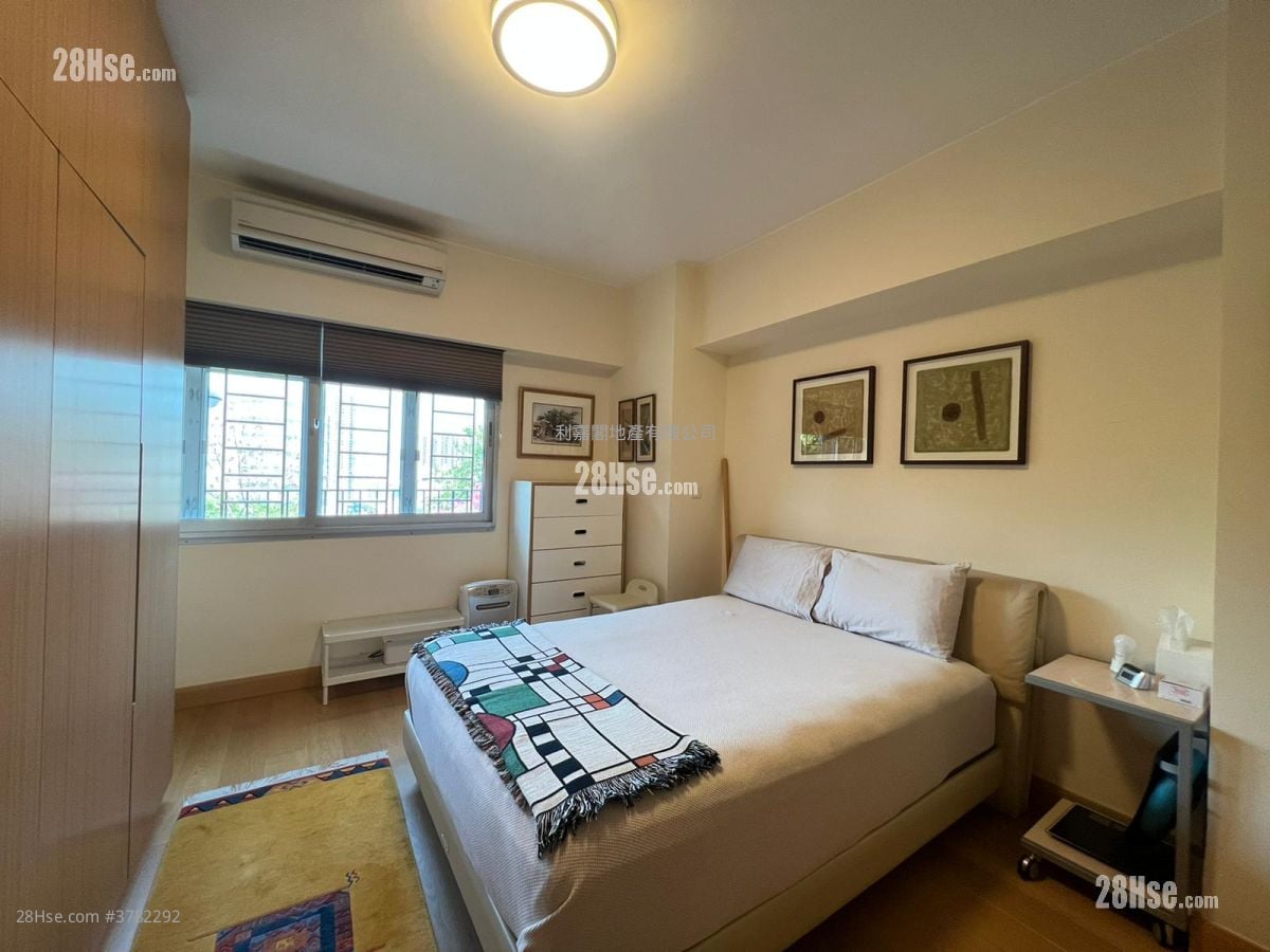 Swiss Towers Sell 3 Bedrooms 1,265 ft²