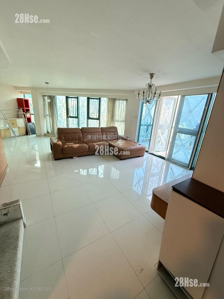 Galaxia Sell 3 Bedrooms , 2 Bathrooms 1,271 ft²